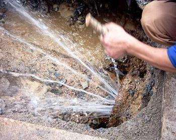 湖州查地下水管漏水，鑫发查漏测漏水100％精准定位