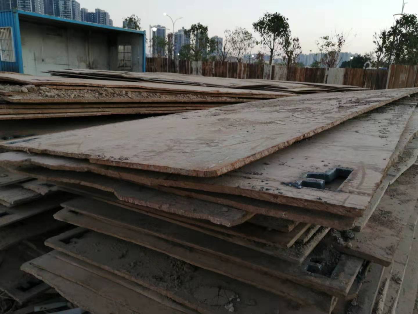 深圳铺路钢板出租24小时实惠热线