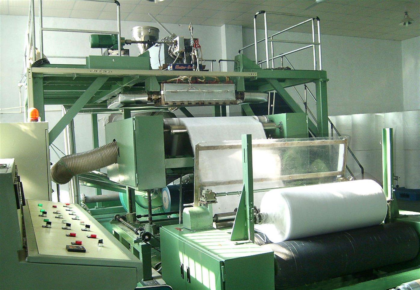 重庆熔喷布生产线设备直供 艾斯曼机械 无纺布生产线 融化塑化原材料
