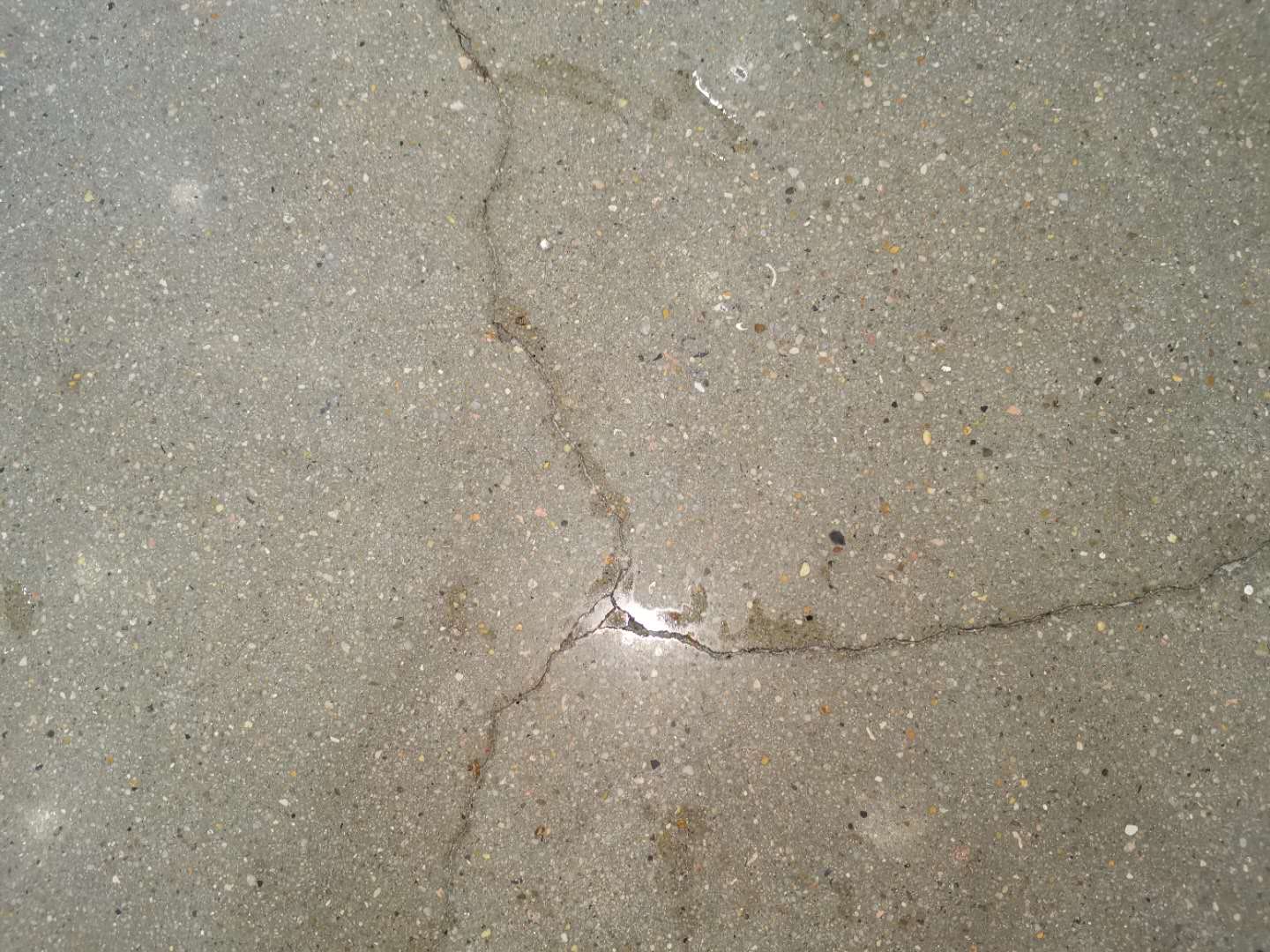 惠州市小金口水泥地起灰处理-小金口水泥地硬化处理
