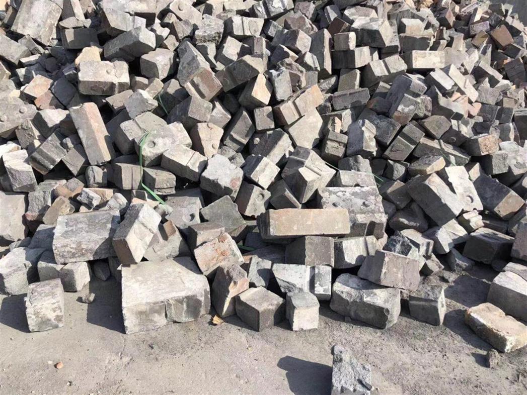 潍坊专业回收废氮化硅价格 回收废氮化硅砖