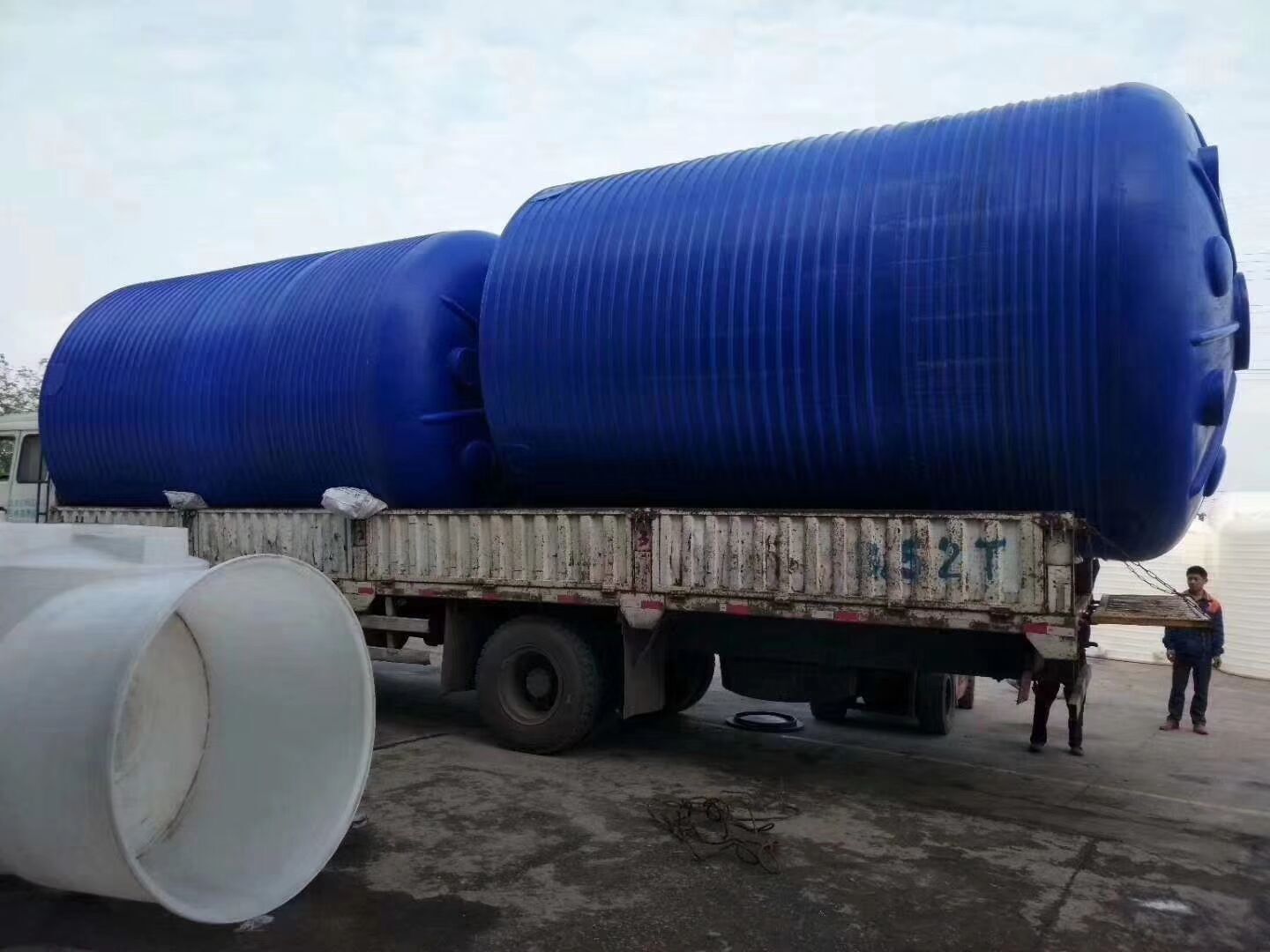 宜宾40吨塑料储罐厂家|宜宾周边哪里有PE储罐|40吨加厚耐腐蚀储罐