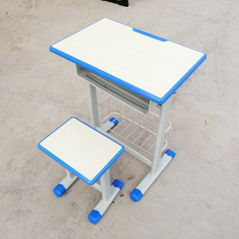厂家批发低价优质课桌椅铁质桌椅实木桌椅**桌椅
