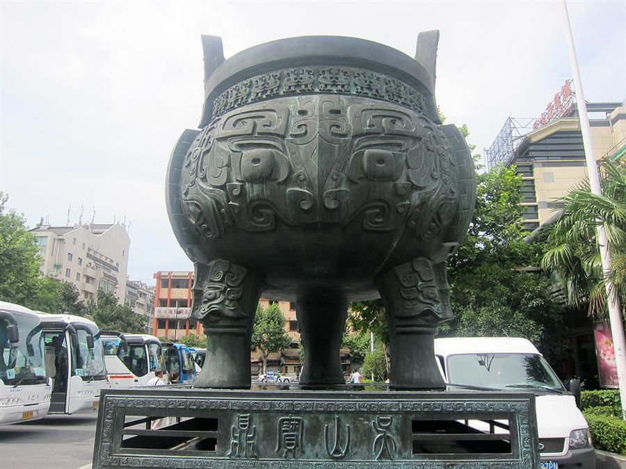 山东纪念性铸铜雕塑制作