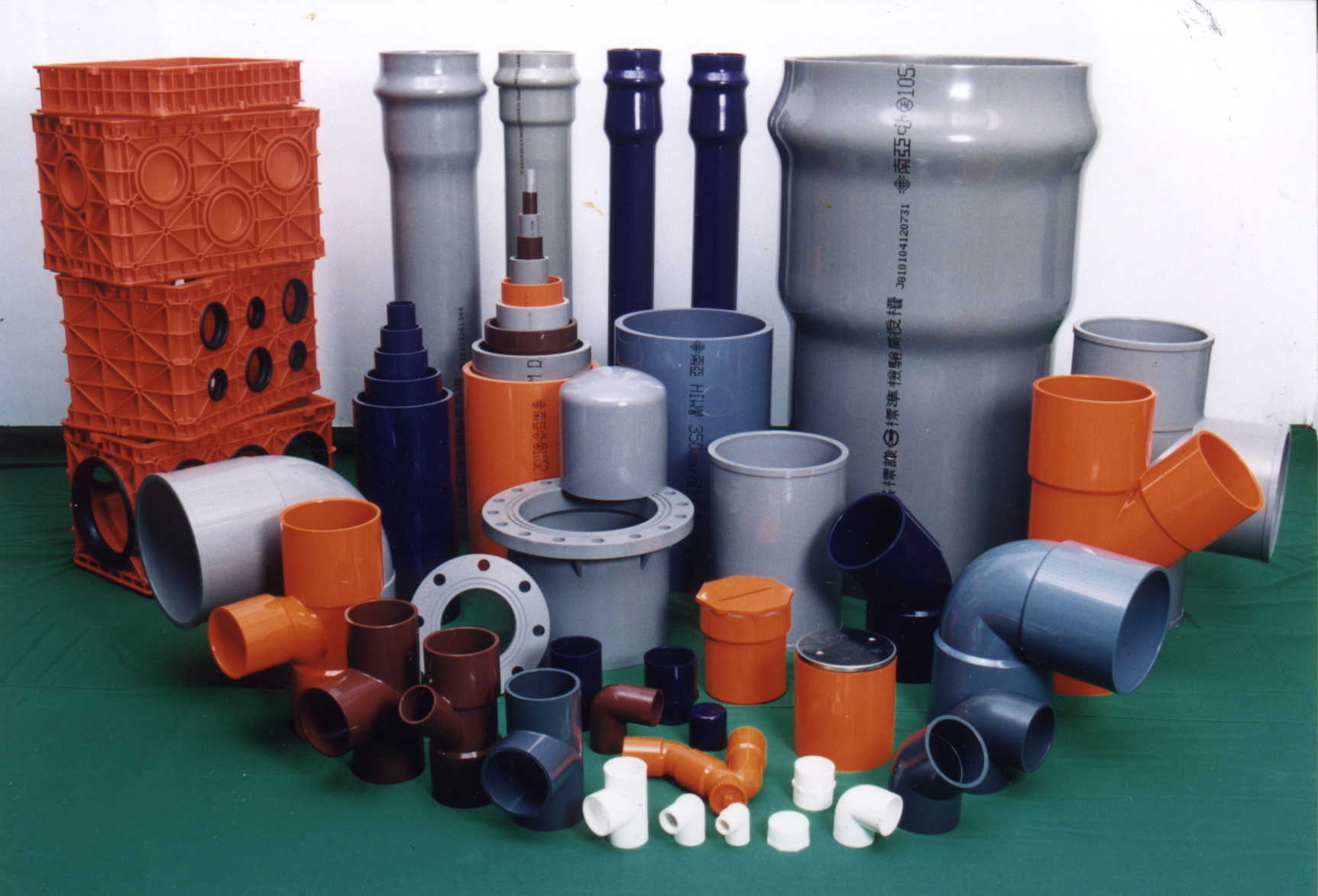 南亚塑胶PVC管材管件及阀门