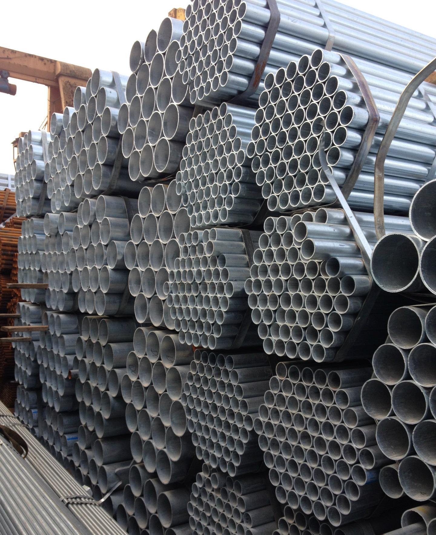 济南钢材市场批发镀锌钢管镀锌方管衬塑钢管