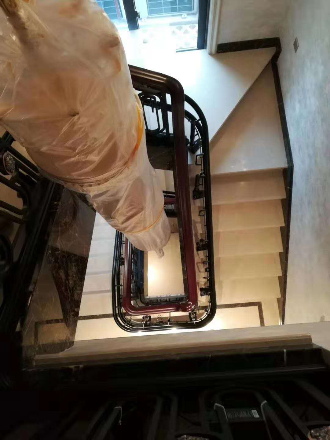重庆老人爬楼机规格 楼道电梯 工艺精良 性能优异
