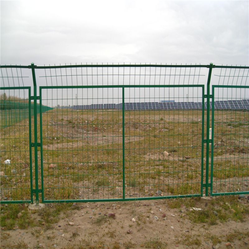 高速公路护栏网厂区围栏网油田防护网可根据客户需求定制