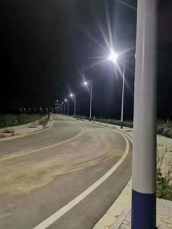 新农村建设太阳能路灯5-6米LED路灯批发欢迎来电咨询