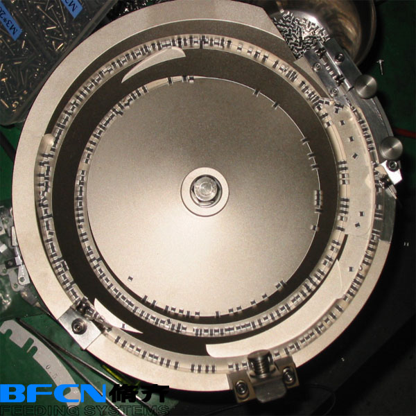 日本BFC 5轴铝盘振动盘 X-P20高速送料