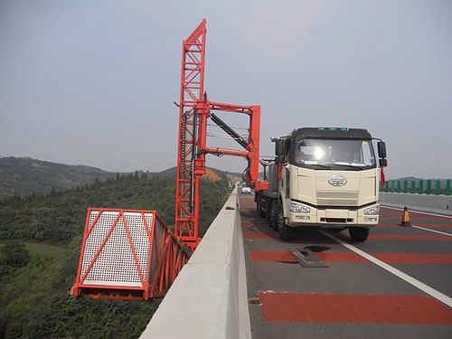 赤峰大跨度桥检车出租厂家 云南滇洋工程设备有限公司