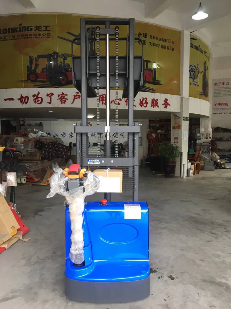 重庆电动升降叉车价格 渝北区2吨堆垛机