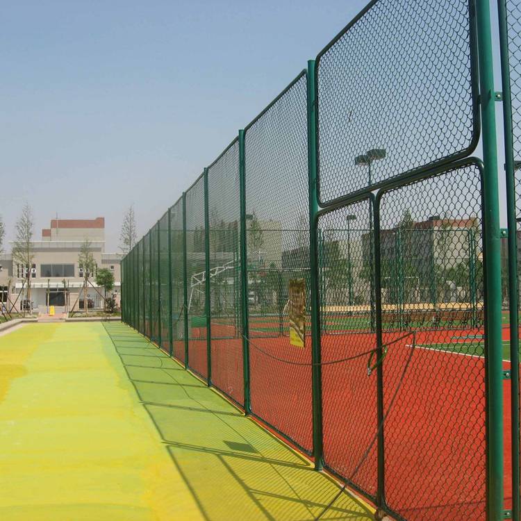 贵州球场护栏网 球场围栏网 笼式护栏规格