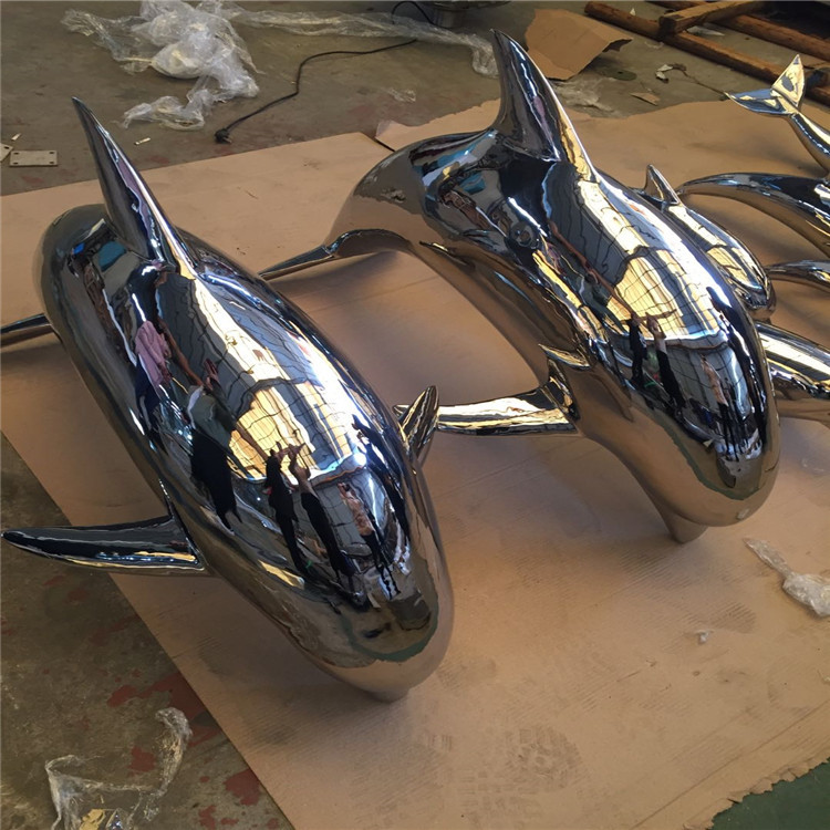 不锈钢镜面海豚雕塑
