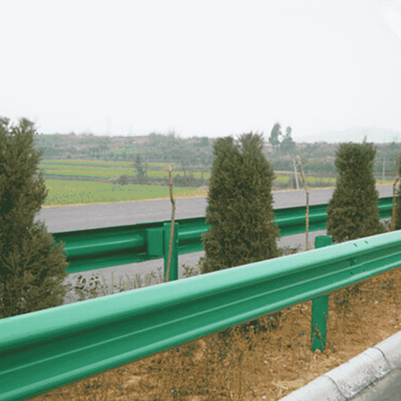 波形防撞护栏高速公路护栏喷漆美观乡村公路防护栏**厚钢板Q235带钢福建厂家直销