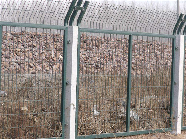 厂家直销铁路隔离防护栅栏