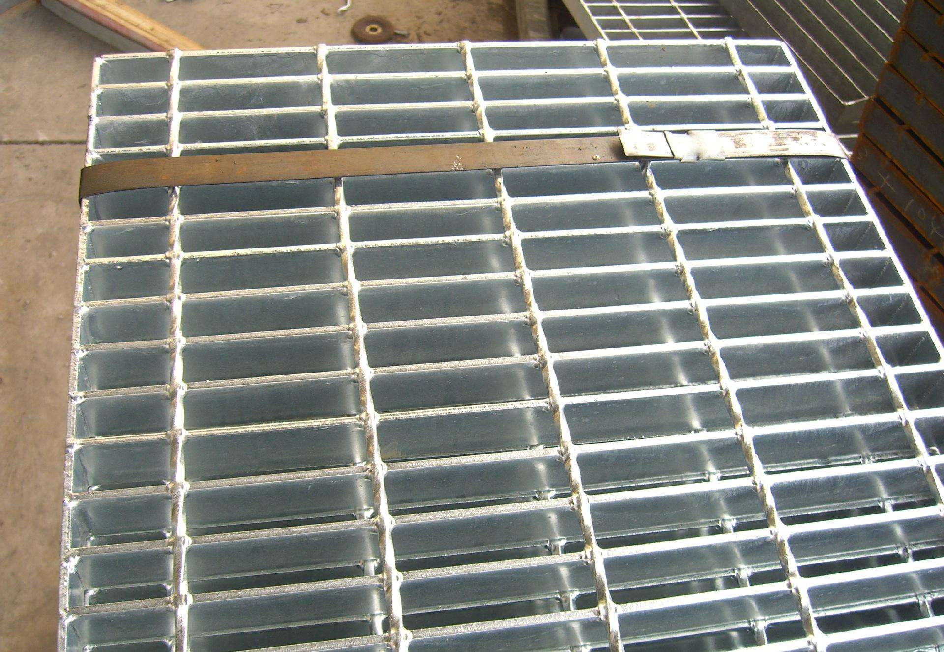安平防滑钢格栅厂家 排水沟盖板 电厂钢格栅 船用复合钢格栅板