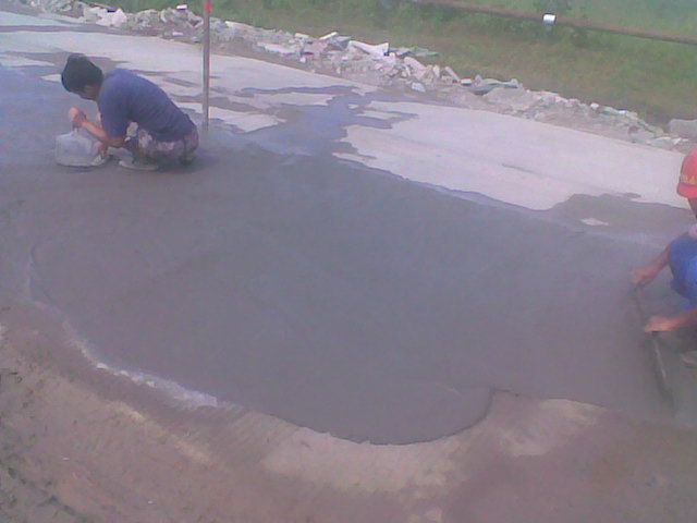 沈阳厂家直供水泥路面快速修补料混凝土裂缝修补料