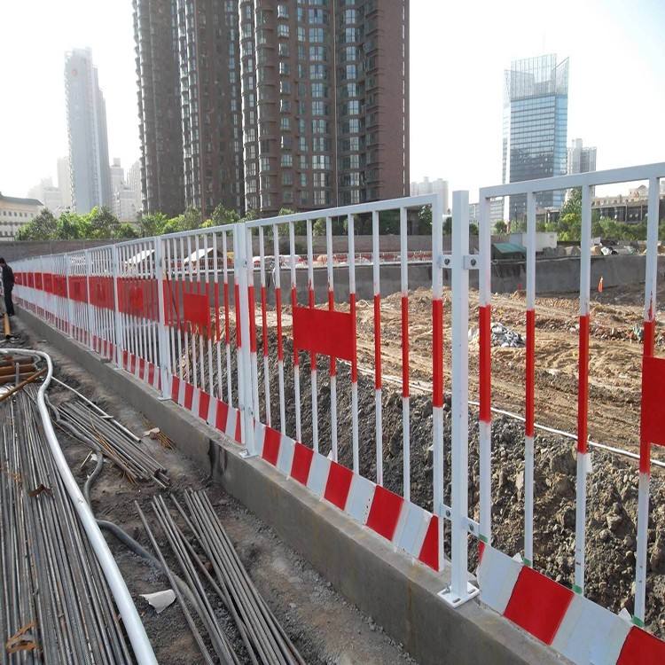 基坑安全防护栏杆 锌钢围栏护栏