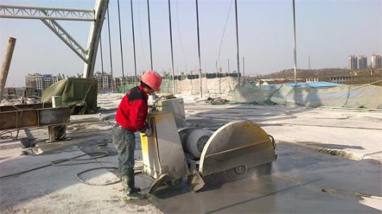 乌鲁木齐工程楼梯切割 新疆安胜达拆除工程供应