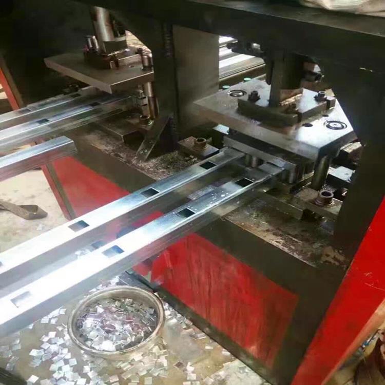 自动铝材方管冲床厂家 数控自动方管打孔机