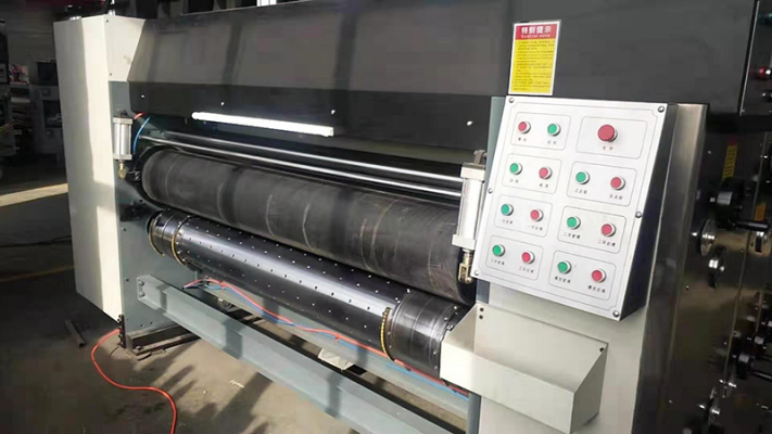 五色印刷模切机_亮枫纸箱机械_厂家怎么找客户_产品的比较