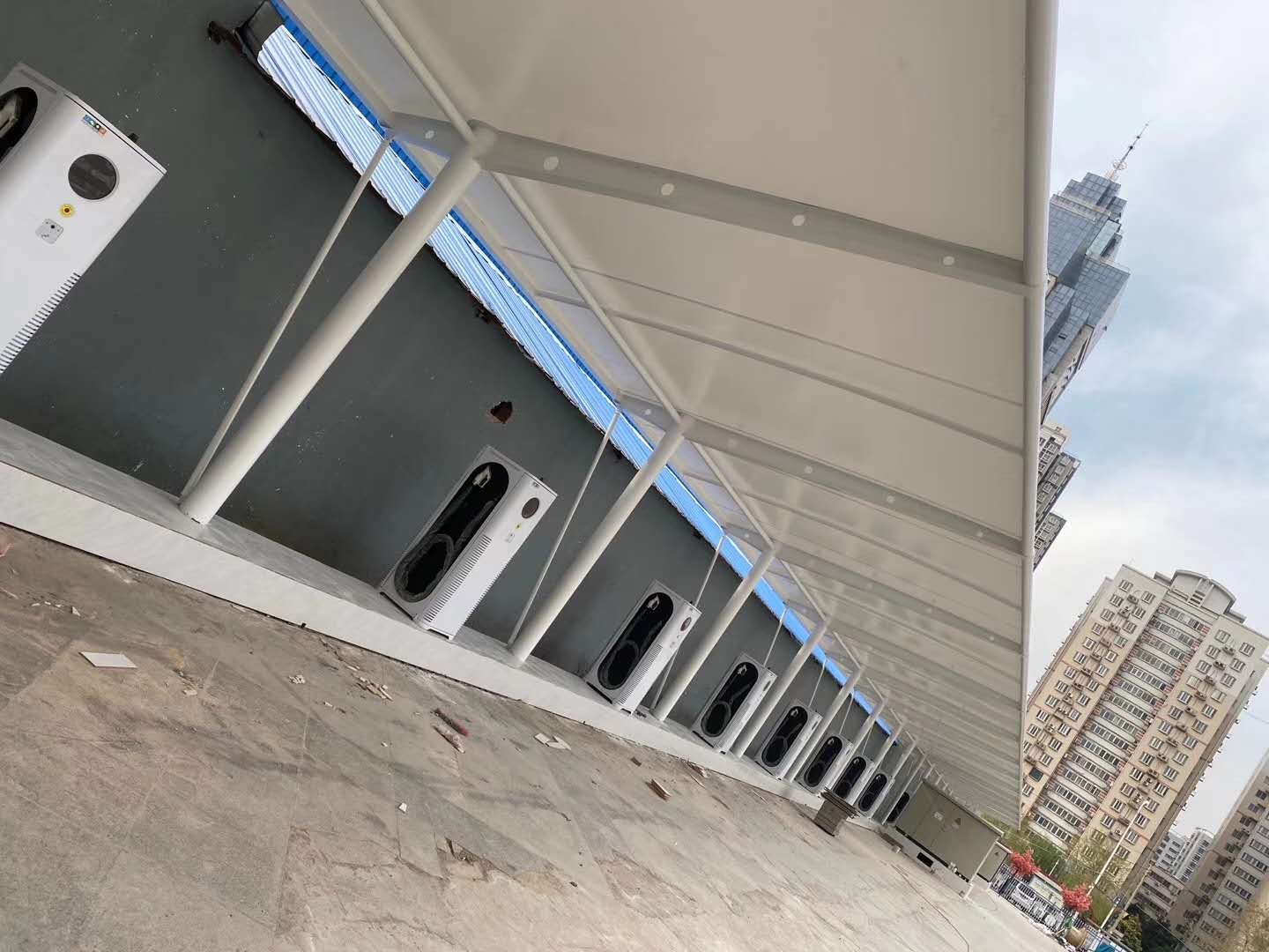 平原新区汽车站充电桩遮阳棚