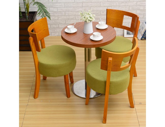 大型餐厅桌椅生产厂家专注餐饮桌椅定制质量好价格还不贵！