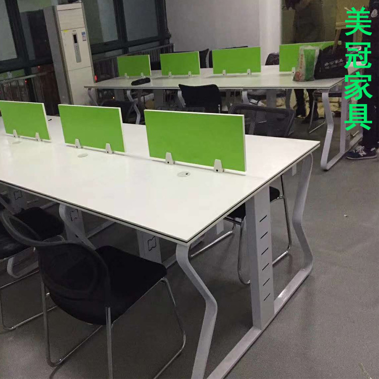 蝴蝶腿卡位 鄭州帶隔斷的工位桌 洛陽隔斷電腦桌供應商