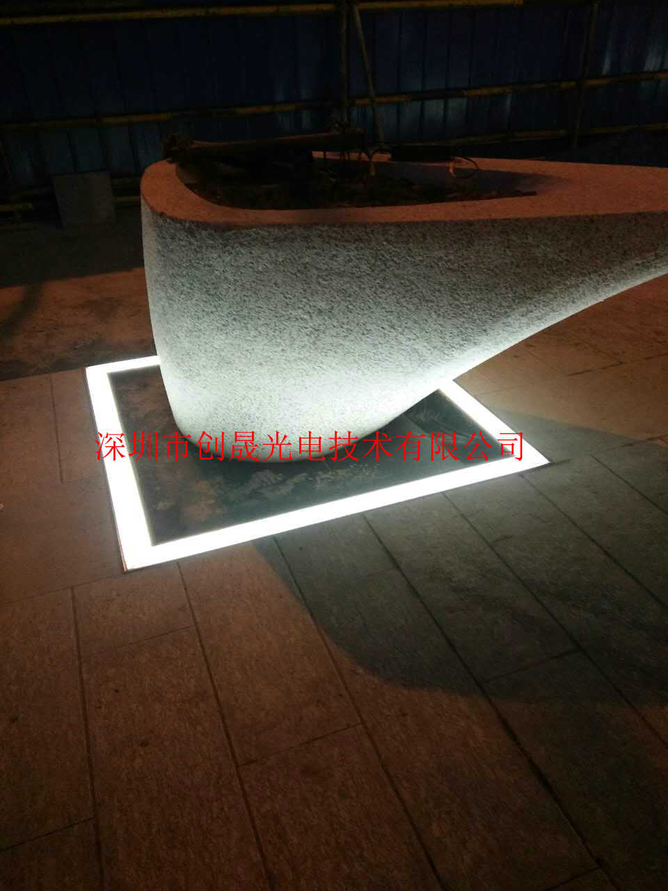 户外地面广场LED长条发光砖