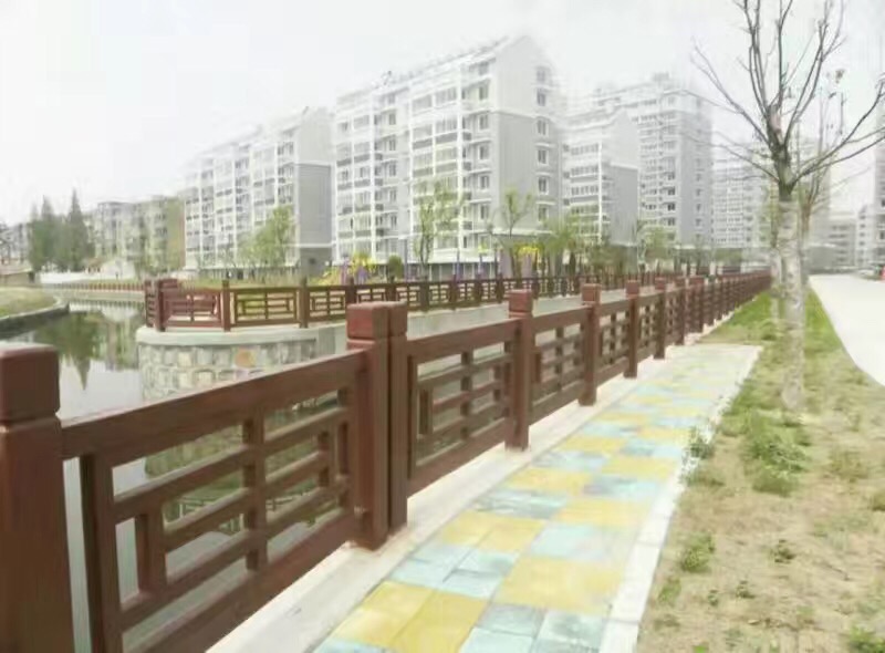 桂林景区木栏杆设计公司/水泥木栏杆制作流程 效果逼真自然
