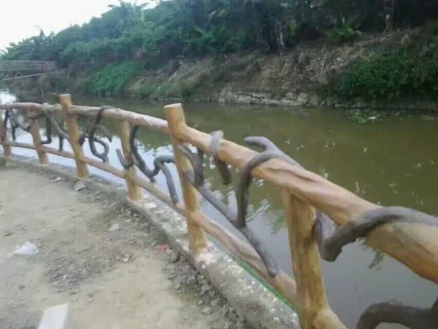 衢州河道木护栏 衢州木栏杆制作厂家设计效果