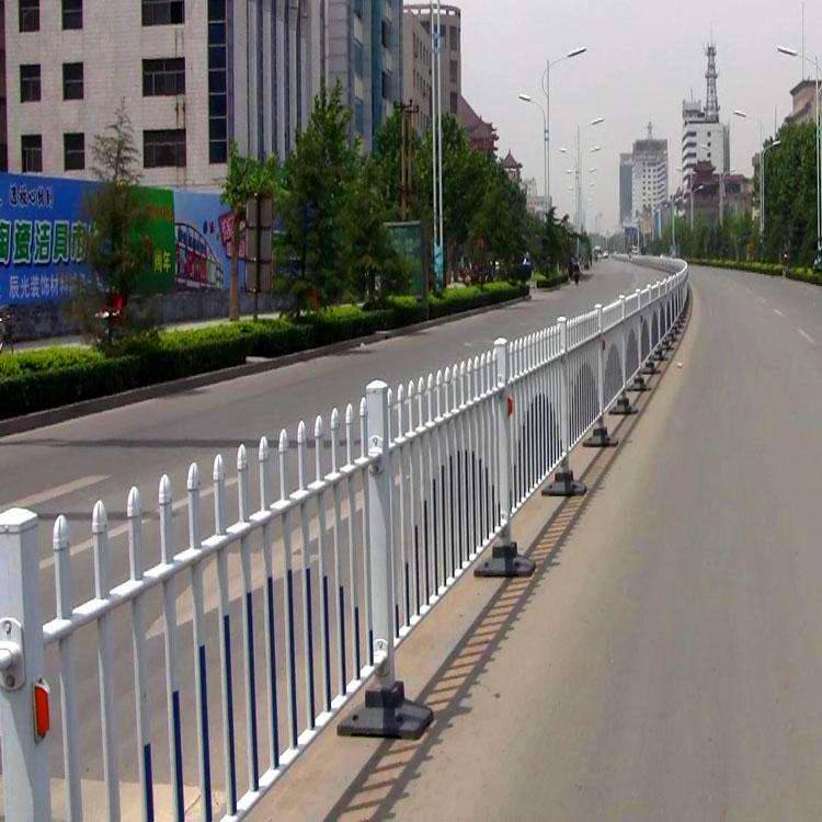 广东公路隔离栏热销/中山京式栏杆订做/广州交通防护栏厂家