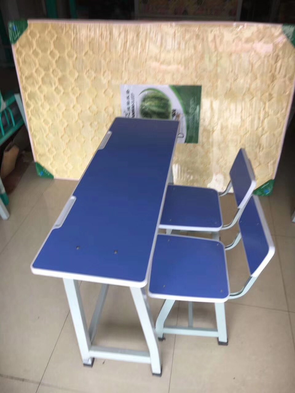 丽江课桌椅价格 学习桌