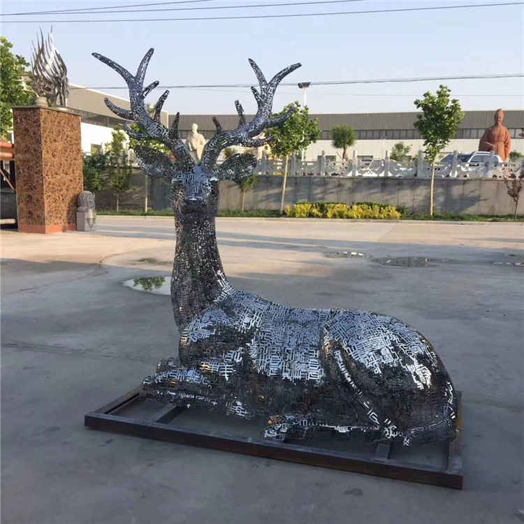 公司 切面鹿雕塑 不锈钢几何切面鹿雕塑