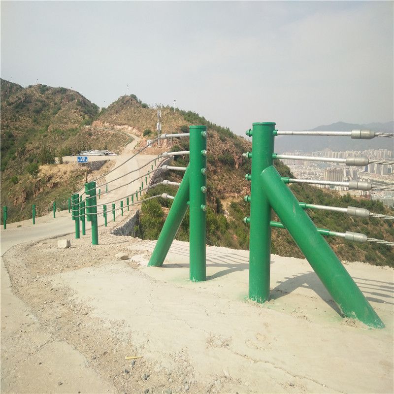 三根钢丝绳索立柱护栏缆索式护栏缆瑞供应商