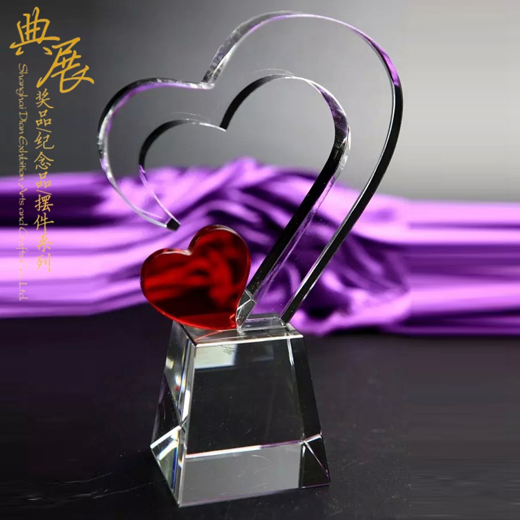 重庆抗疫胜利表彰大会奖杯 水晶款式多多 支持来图定制