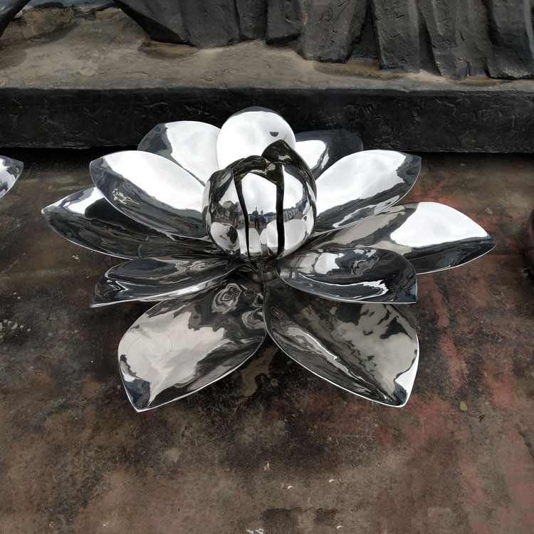不锈钢镜面荷叶雕塑 金色不锈钢莲花雕塑 生产厂家