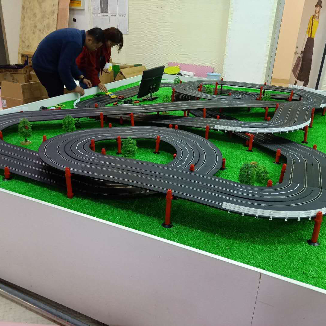 儿童乐园室内设备游乐场设施轨道赛车大小型轨道玩具电动遥控项目