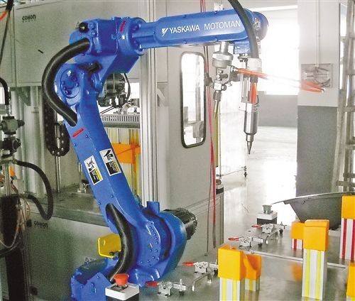 南宁专业回收安川机器人