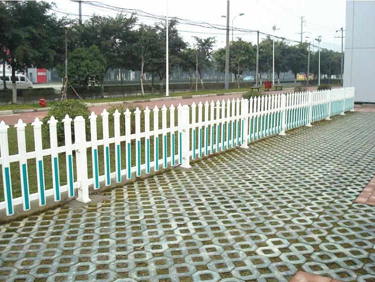 武汉PVC护栏 PVC草坪护栏