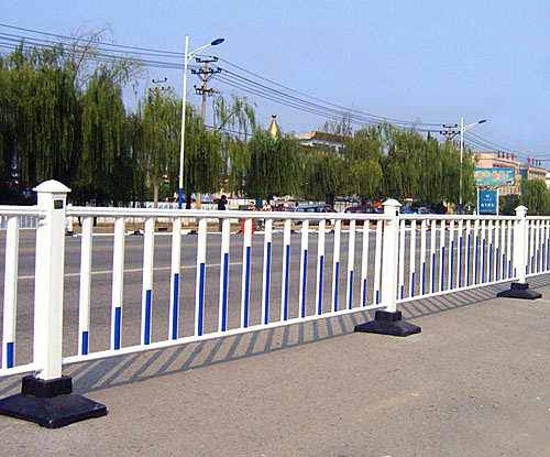咸宁交通护栏公司 公路防护围栏