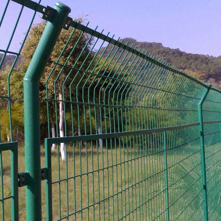 市政绿化草坪隔离网 动物园外墙铁丝网 铁路隔离防护网