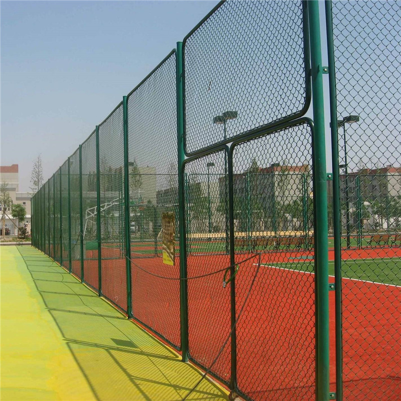 小区勾花护栏网-球场定做勾花护栏网-学校球场/体育场围栏网