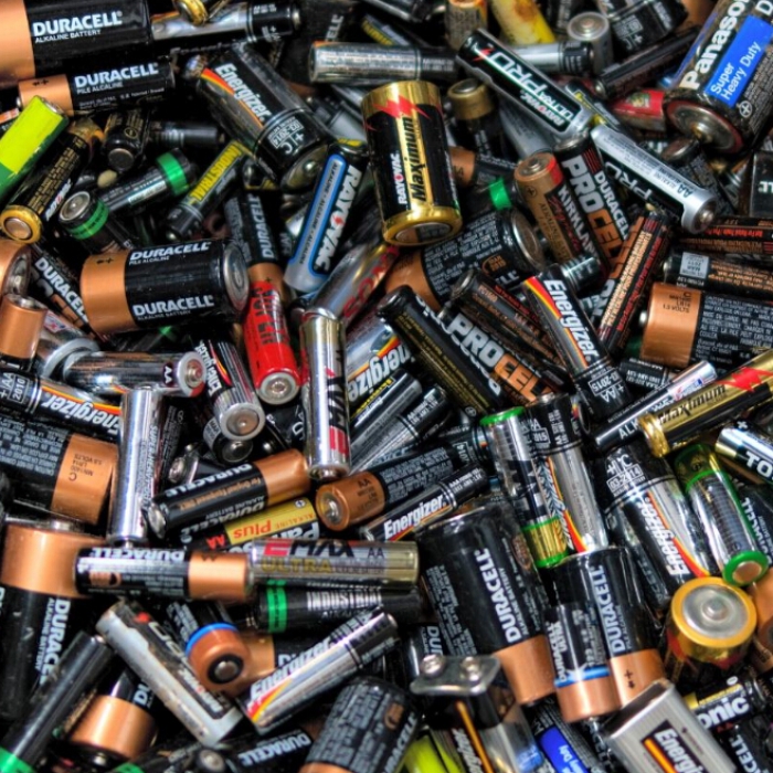 深圳碱性废电池回收报价 锂电池回收 上门服务