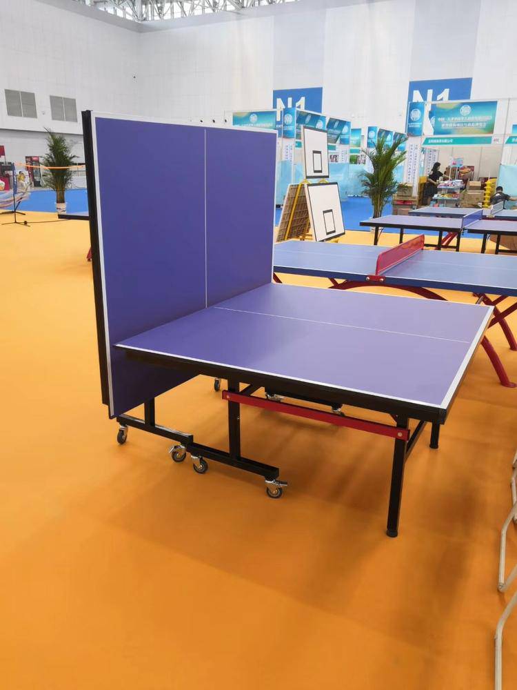 圣达体育高质量生产室内移动乒乓球台，制造商型号齐全追求质量