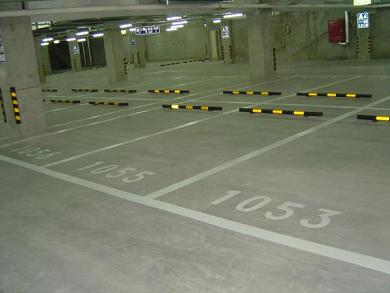 深圳停车场设计 施工专业团队 停车场车位划线