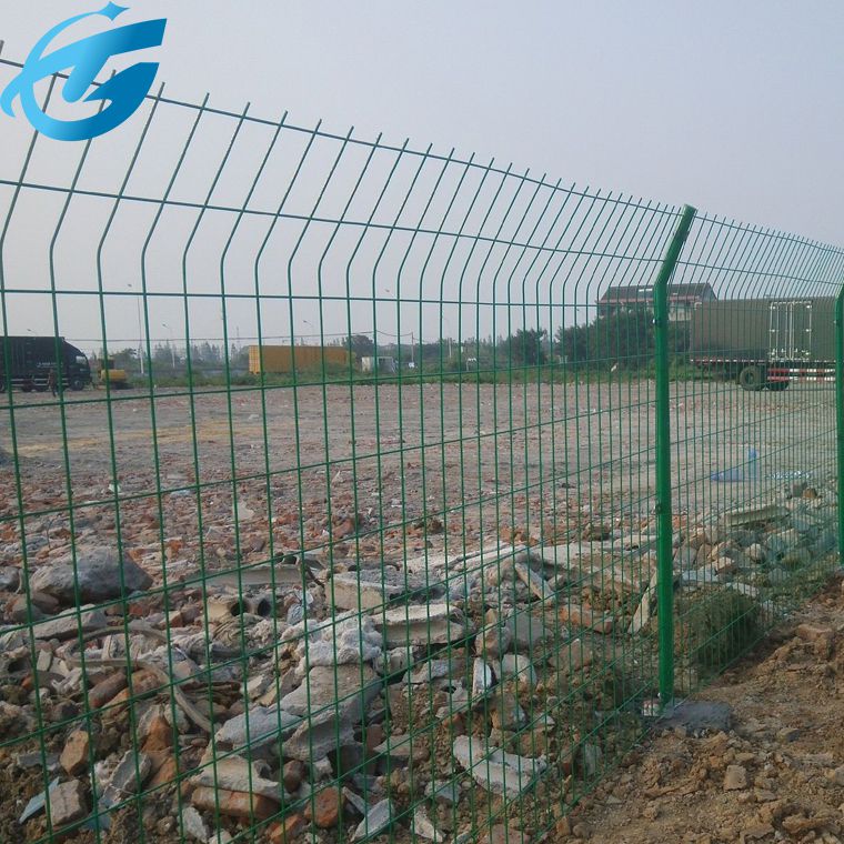 高速隔离护栏网 绿色焊接隔离栅
