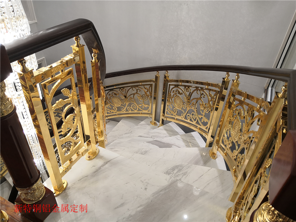 福州酒店铜雕刻楼梯扶手安装后更奢华