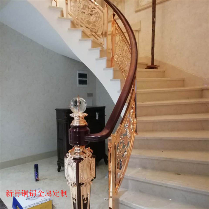 上海别墅铝板雕花楼梯护栏
